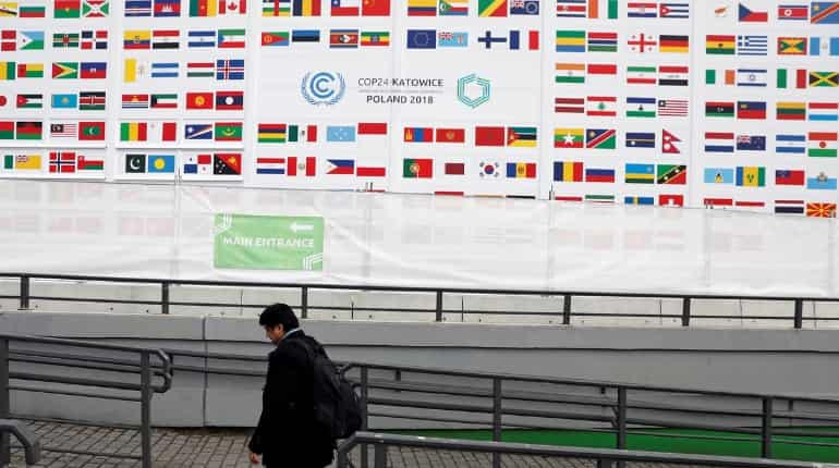 Marathon UN climate talks near final straight Marathon UN climate talks near final straight