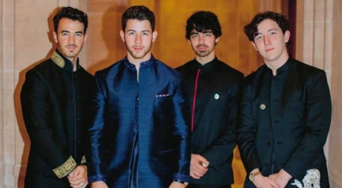 Kevin Jonas, Joe Jonas and Frankie Jonas join their brother