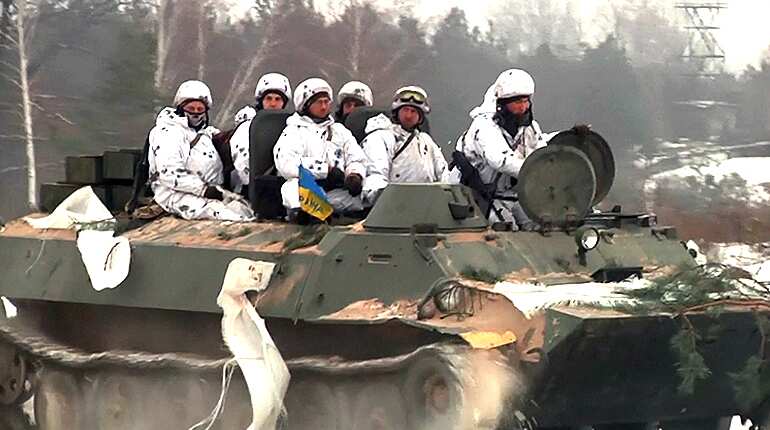 Ukrainian land forces hold exercises amid martial law