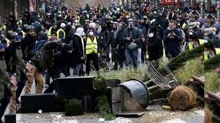 Paris on lockdown as 'Yellow Vest' protests hit French capital again