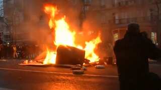 Yellow vest protest: French PM calls for 'dialogue' ensuring measures to cut rising costs