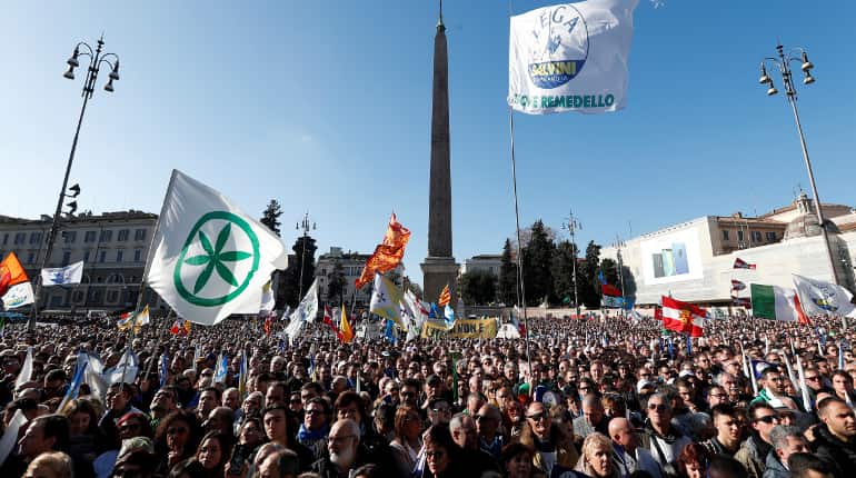 Italy Dy PM stages mass rally, promises 'Italians first' policies