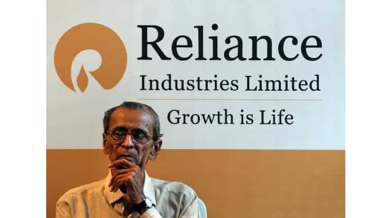 Six of top 10 companies lose Rs 54,916 crore in m-cap Six of top 10 companies lose Rs 54,916 crore in m-cap