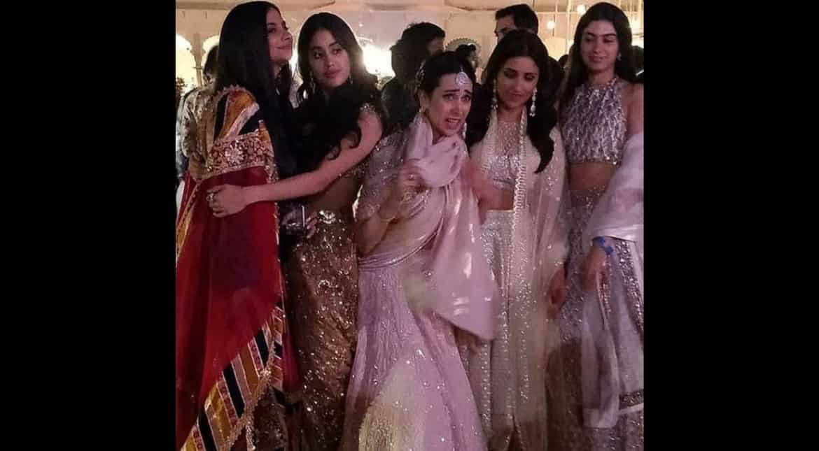 Karisma Kapoor and Janhvi Kapoor
