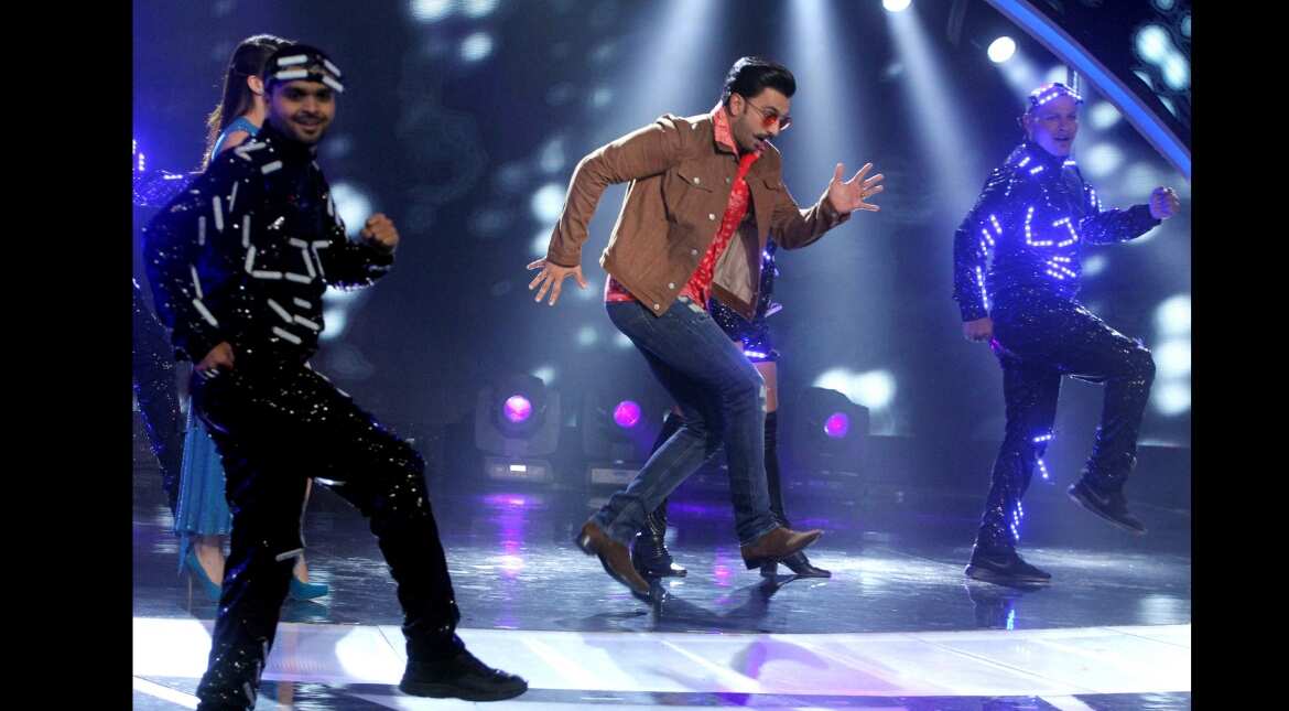 Simmba on the sets of 'Sa Re Ga Ma Pa'