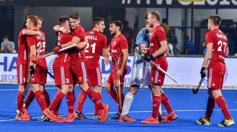 England beat Argentina 3-2 to move into Hockey World Cup semi-finals
