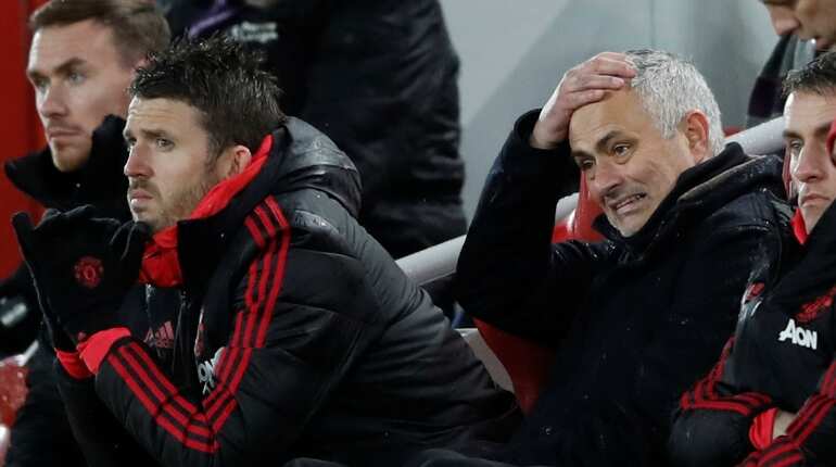Former-captains Roy Keane, Gary Neville slam Manchester United after Anfield loss
