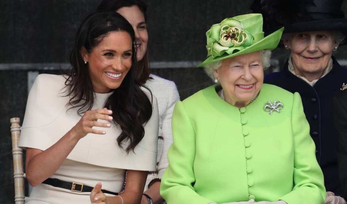 Meghan Markle's father appeals to queen to help end estrangement from his daughter Meghan Markle's father appeals to queen to help end estrangement from his daughter
