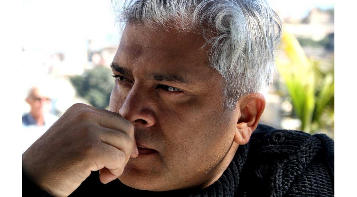 Atul Kumar reveals details of his role in 'Accidental Prime Minister' & why he prefers theatre over films Atul Kumar reveals details of his role in 'Accidental Prime Minister' & why he prefers theatre over films