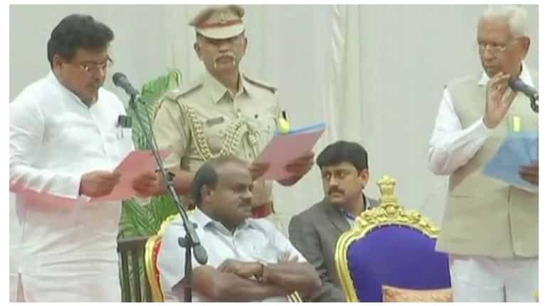 JD(S)-Congress Karnataka ministry expanded; 8 Congress ministers inducted