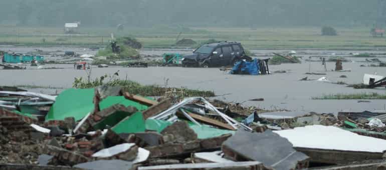 Tsunami was caused by 'an undersea landslide resulting from volcanic activity on Anak Krakatau'