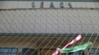 Sears Chairman Lampert makes $4.4 billion bid to keep retailer alive