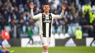 Cristiano Ronaldo brace gives Juve contentious win over unlucky Sampdoria