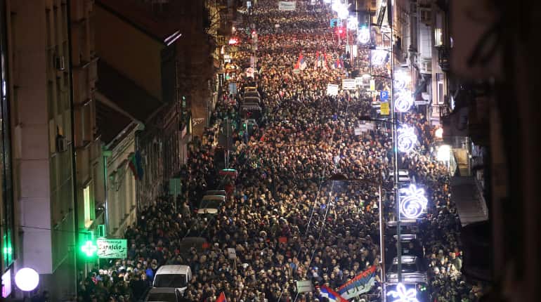 Thousands protest against Serbian president