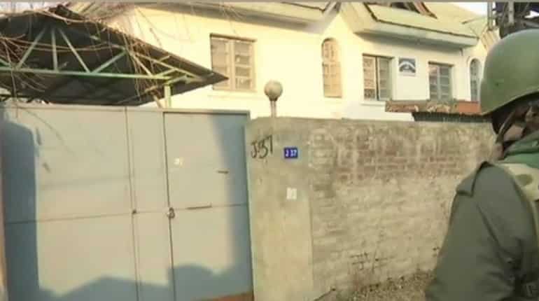 Suspected terrorists loot AK-47 rifles from Jammu & Kashmir legislator's residence Suspected terrorists loot AK-47 rifles from Jammu & Kashmir legislator's residence
