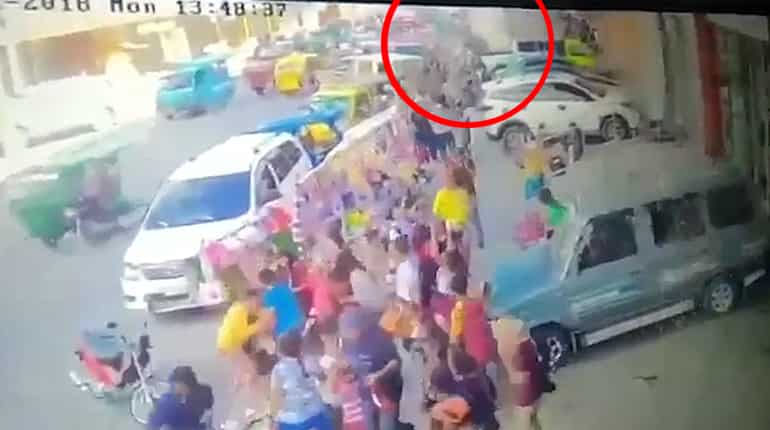 Video: 2 killed, 32 injured in bombing in troubled south Philippines Video: 2 killed, 32 injured in bombing in troubled south Philippines