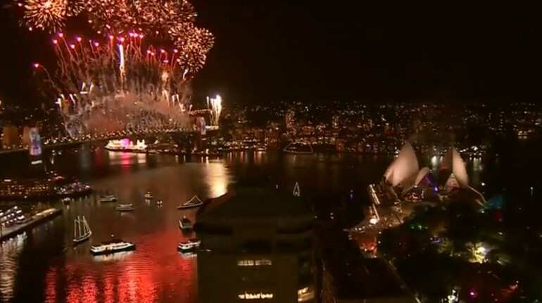 Sydney puts on dazzling 2019 fireworks, but gets the year wrong