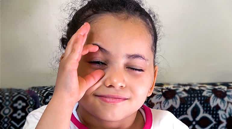 Yemen girl who lost her parents in air strike becomes country's symbol of war