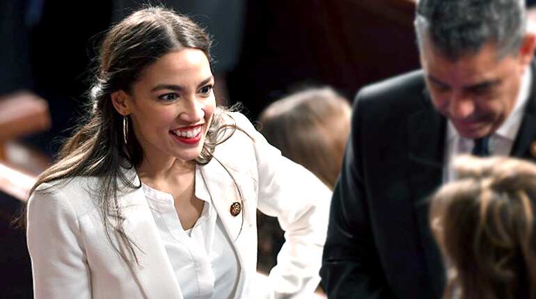 Alexandria Ocasio-Cortez sworn in as youngest US Congresswoman