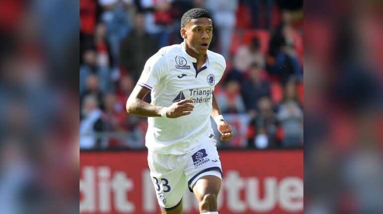 Barcelona sign young defender Jean-Clair Todibo for next season