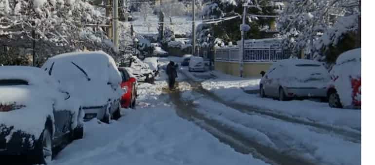 Rare snowfall in Greece