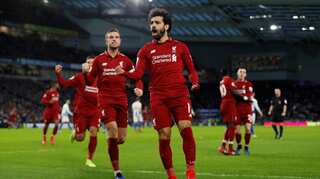 Mohamed Salah penalty keeps Liverpool in driving seat