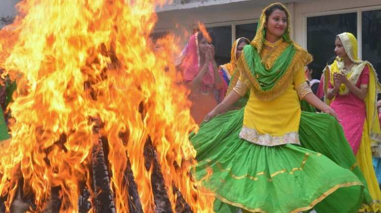 Offerings to fire or 'Agni'
