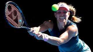 Angelique Kerber untroubled as Australian Open campaign gets underway