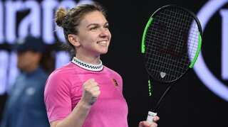 World No.1 Simona Halep survives scare to make Australian Open 2nd round