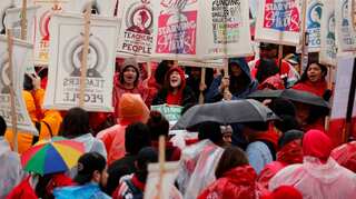 Los Angeles 'teachers' strike extends to second day with no talks on horizon