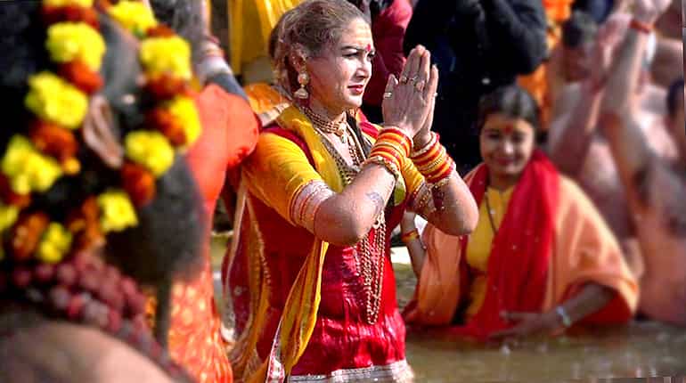 India's transgenders take first Kumbh Mela dip