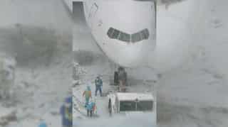 Passengers shiver through 16-hour ordeal on Canadian tarmac