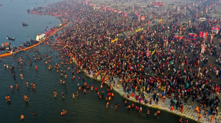 Kumbh 2019: Sangam all set to witness last holy dip on Mahashivratri on Monday Kumbh 2019: Sangam all set to witness last holy dip on Mahashivratri on Monday