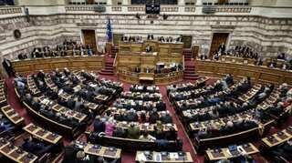 Far-right parties make comeback in Greek parliament