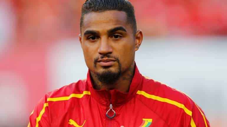 Barcelona make surprise Kevin-Prince Boateng signing
