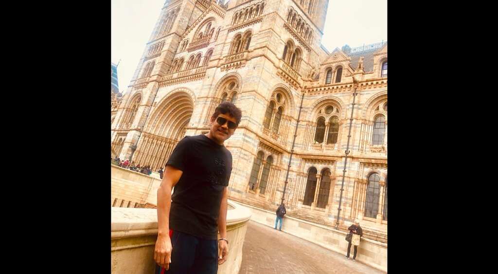 Nagarjuna gets first jab of Covid-19 vaccine, urges fans to get vaccinated
