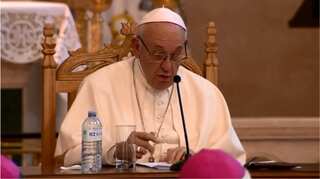 Pope says 'senseless' to condemn every immigrant as threat