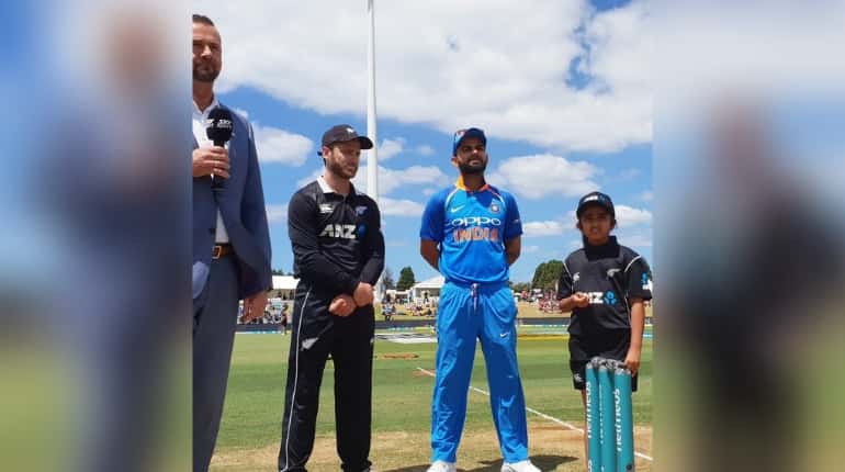 INDvsNZ: India opt to bat in 2nd ODI at Bay Oval INDvsNZ: India opt to bat in 2nd ODI at Bay Oval