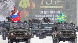 Russia marks end of Leningrad siege with military parade