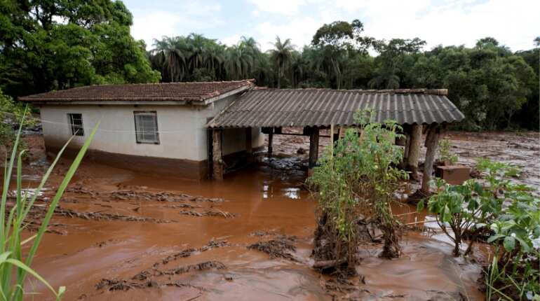 Nearly 24,000 ordered to evacuate after Brazil dam burst, 250 still missing Nearly 24,000 ordered to evacuate after Brazil dam burst, 250 still missing