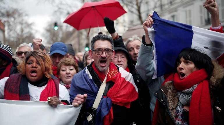 'Yellow vest' intensifies