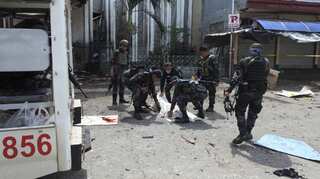 Islamist militants prime suspects in Philippine cathedral bombing