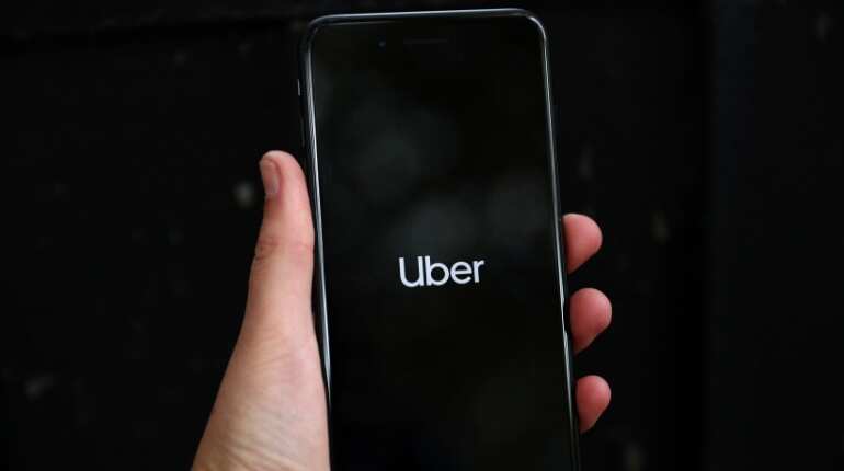 Uber suspends taxi service in Barcelona after new regulation