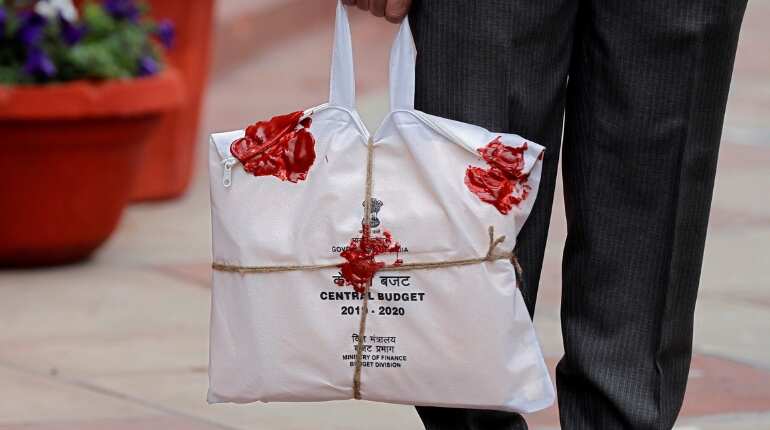 Budget 2019: Income tax refunds to be processed within 24 hours, says FM Budget 2019: Income tax refunds to be processed within 24 hours, says FM