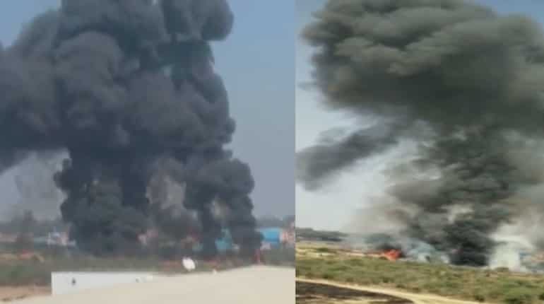 Mirage 2000 fighter aircraft crashes in Bengaluru, 2 pilots succumbed to injuries Mirage 2000 fighter aircraft crashes in Bengaluru, 2 pilots succumbed to injuries