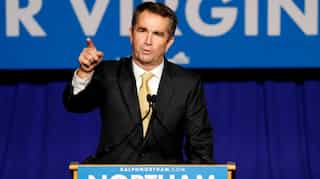 Virginia governor Ralph Northam now denies appearance in racist photo, refuses to resign