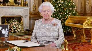 Queen Elizabeth II praises Royal Air Force on 100th anniversary
