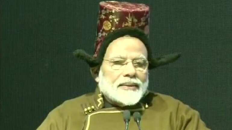 PM inaugurates development projects, addresses public meeting in Leh