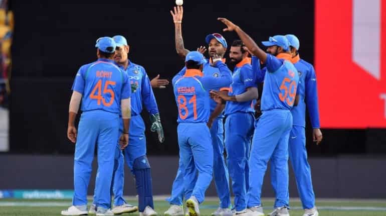 Shami dismisses Henry Nicholls & Colin Munro