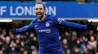 Chelsea's Eden Hazard backs new signing Higuain to succeed in England